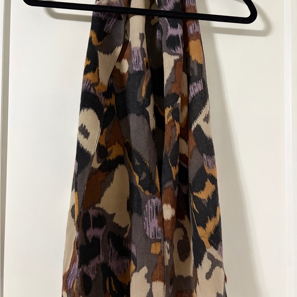 Multicolor Abstract Pattern Scarf - Picture 3 of 3